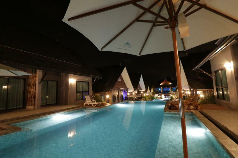The Scene Cliff View Villas By Swiss-Belhotel Krabi town Kültér fotó
