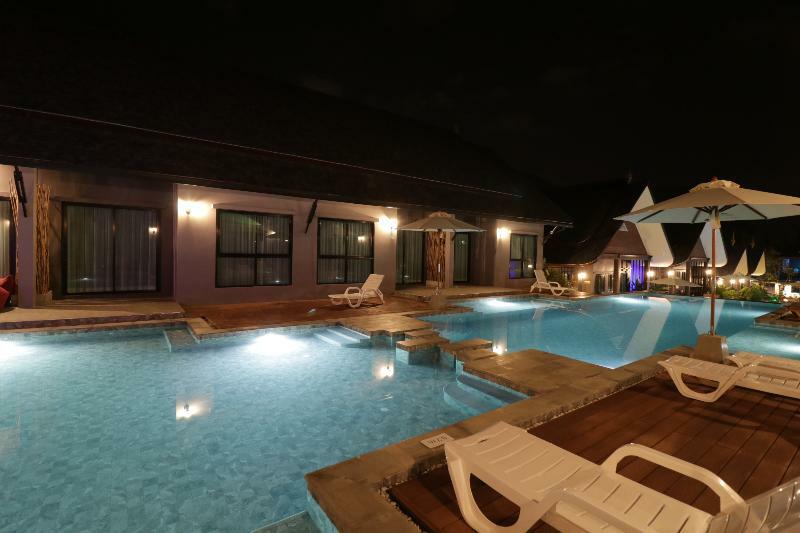 The Scene Cliff View Villas By Swiss-Belhotel Krabi town Kültér fotó