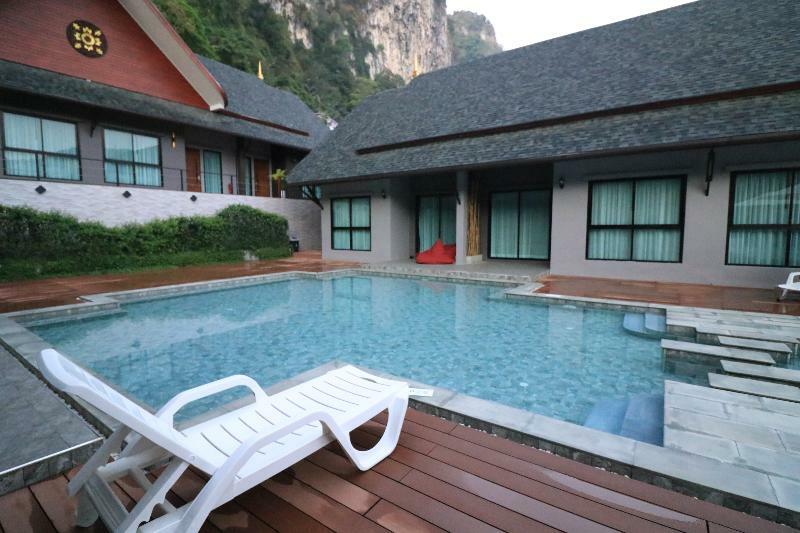 The Scene Cliff View Villas By Swiss-Belhotel Krabi town Kültér fotó